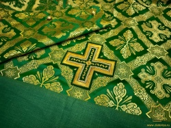 Облачение на престол с пеленой (2 изделия), шелк, Размер: престол 80*80*100, пелена 110*110. Все цвета. Рисунок тани уточнять у продавцов Облачение на престол с пеленой (2 изделия), шелк, Размер: престол 80*80*100, пелена 110*110. Все цвета. Рисунок тани уточнять у продавцов