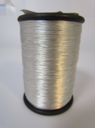 Нить мишурная, серебро 5% № 2, 5МПС 0,09 22Л/2 , продаются в катушке фабричной упаковки +/- 250 гр Нить мишурная, серебро 5% № 2, 5МПС 0,09 22Л/2 , продаются в катушке фабричной упаковки +/- 250 гр