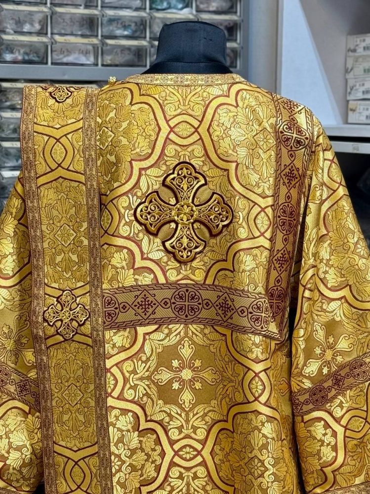 Диаконский стихарь, шелк, желтый, на подкладке.