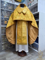 Облачение иерейское парча, желтое с золотом. Облачение иерейское парча, желтое с золотом.