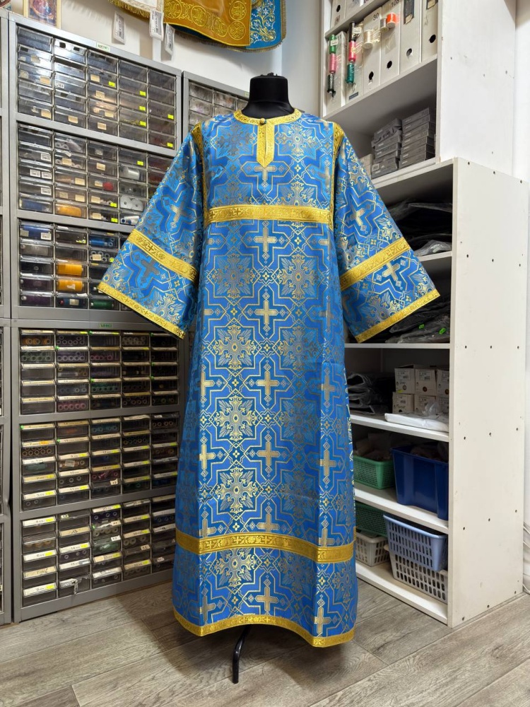 Стихарь алтарный, шелк, голубой с золотом.