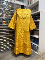 Диаконский стихарь, парча, желтый с золотом. Диаконский стихарь, парча, желтый с золотом.