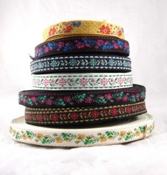 Тесьма жаккардовая, с люрексом, шир. 1,5 - 2 см