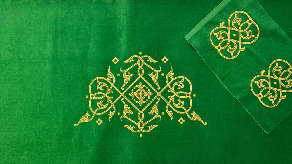 Оплечье, бархат зеленый, с золотом СТАВРОС, вышивка