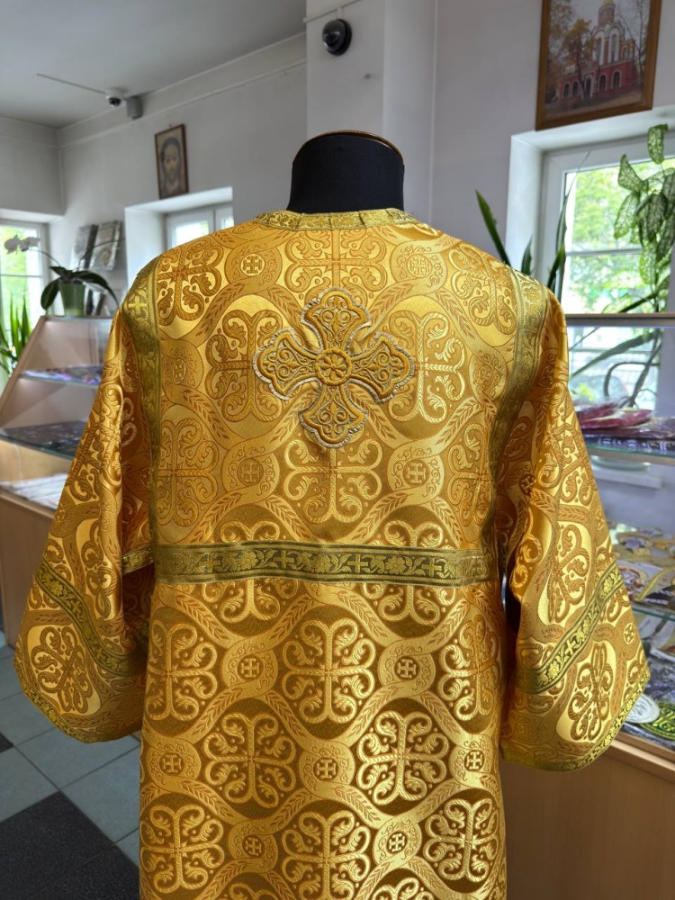 Стихарь алтарный, шелк, желтый с золотом.