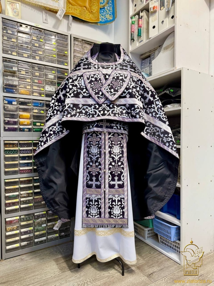 Облачение иерейское, шелк, черный с серебром. Кападокия