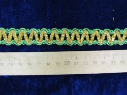 Тесьма декоративная ЗИГЗАГ, зеленая с золотом Тесьма декоративная ЗИГЗАГ, зеленая с золотом