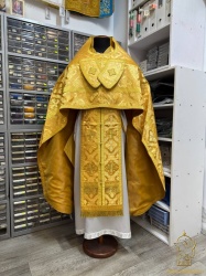 Облачение иерейское, шелк, желтый.
