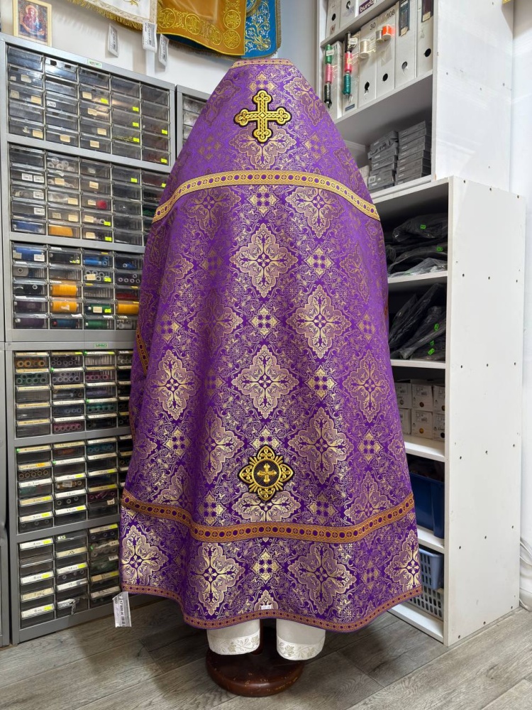 Облачение иерейское, шелк, фиолетовый с золотом.