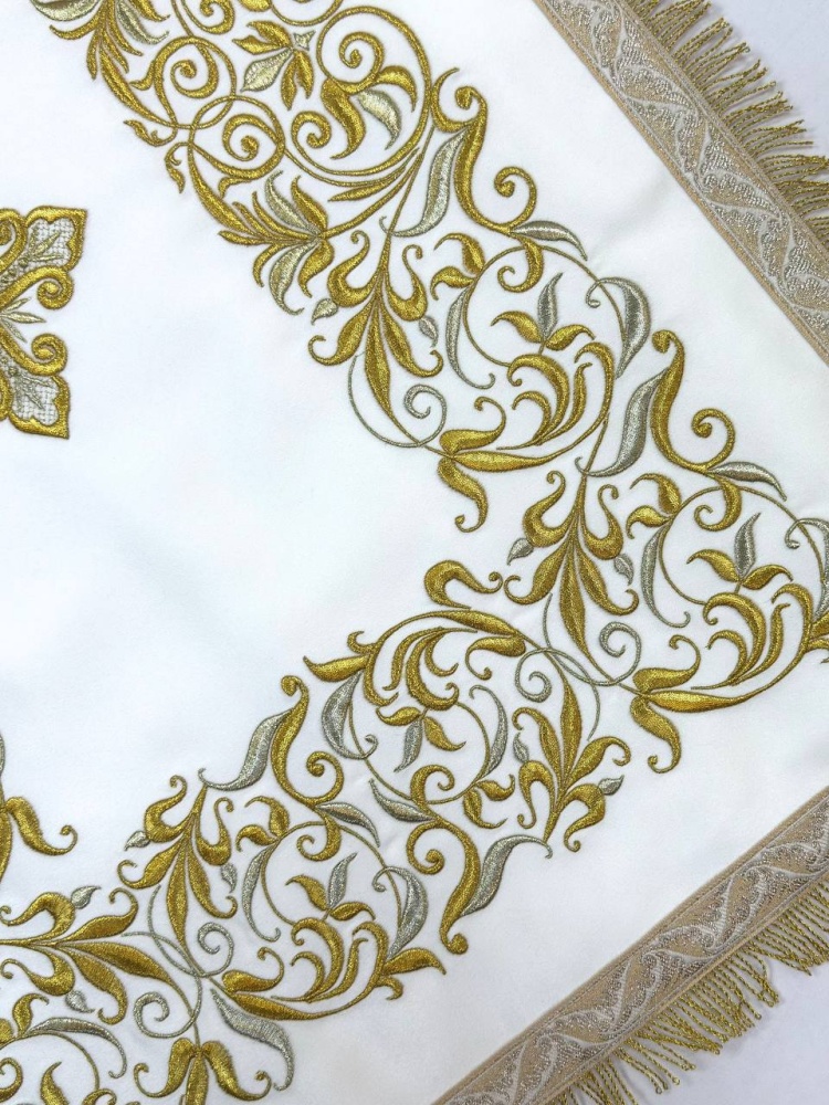 Покровцы шелк, белые с золотом, ПВ