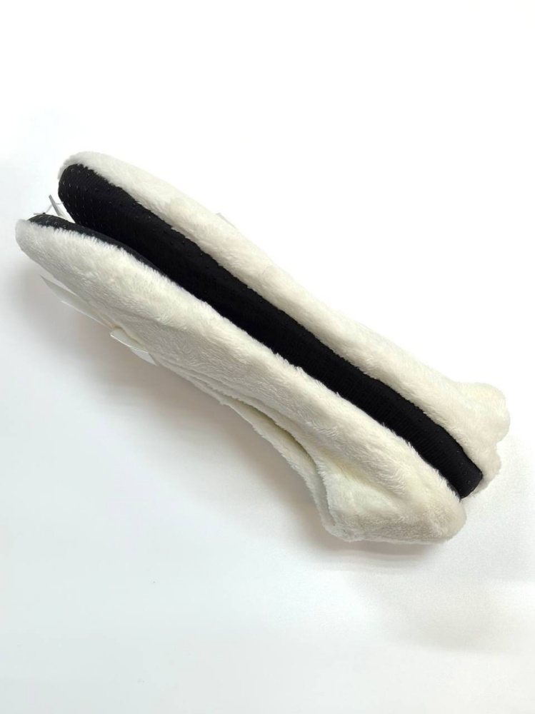 Тапочки белые для погребения, с камнем