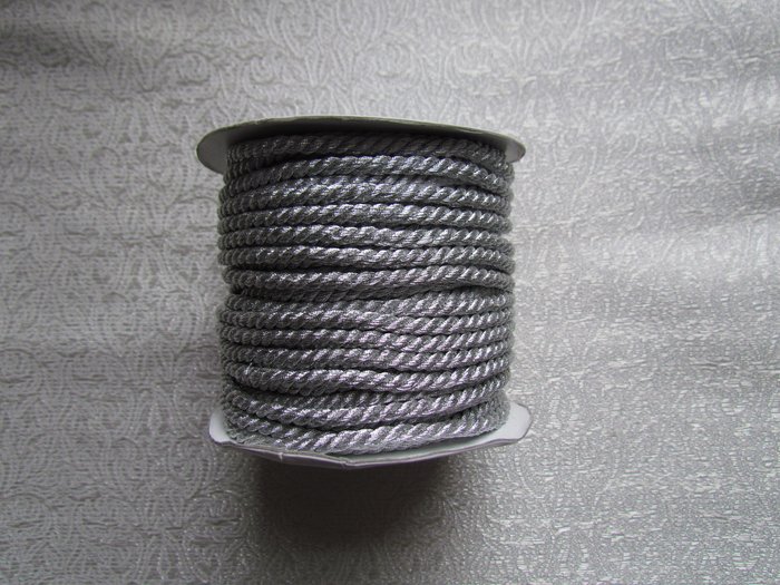Шнур серебро, металл, 4 мм, арт d1016, витой