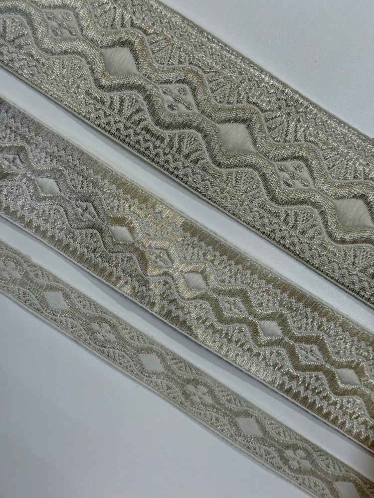 Галун Греция ВОЛНА, шир. 4 см, белый с серебром