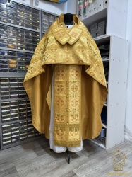 Облачение иерейское, шелк, желтый с золотом. Облачение иерейское, шелк, желтый с золотом.