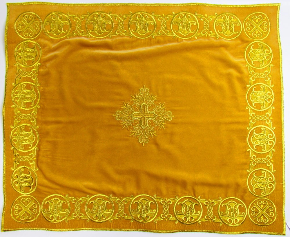 Покровцы бархат, вышитые, желтые с золотом