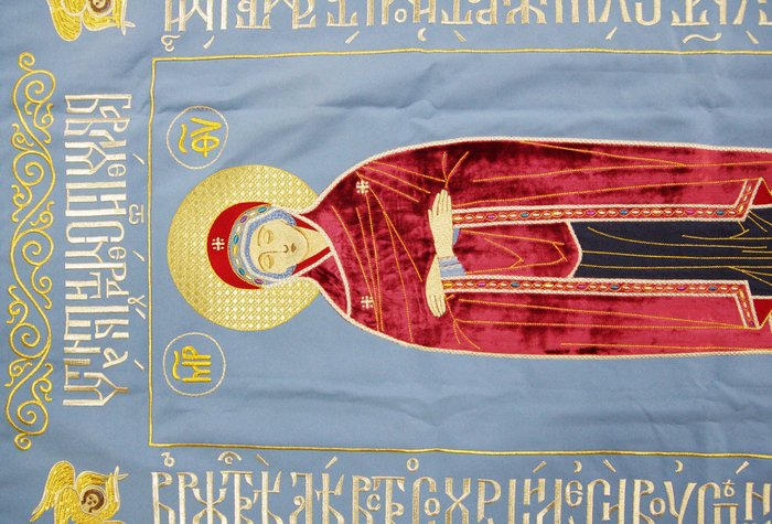 Плащаница Богородица, 115х75, средник 38 х 76, габардин вышитая