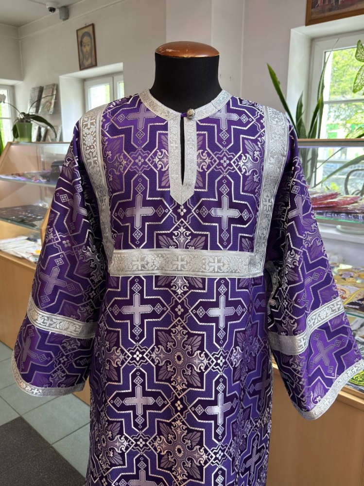 Стихарь алтарный, шелк, фиолетовый с серебром.