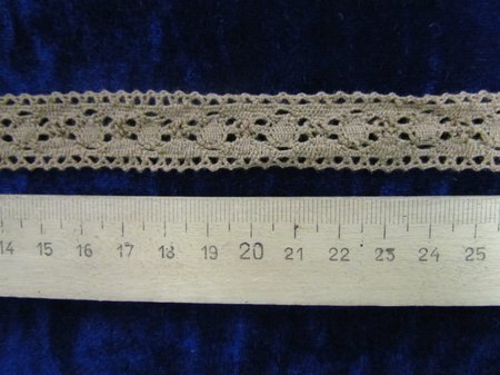 Кружево 21, плетеное