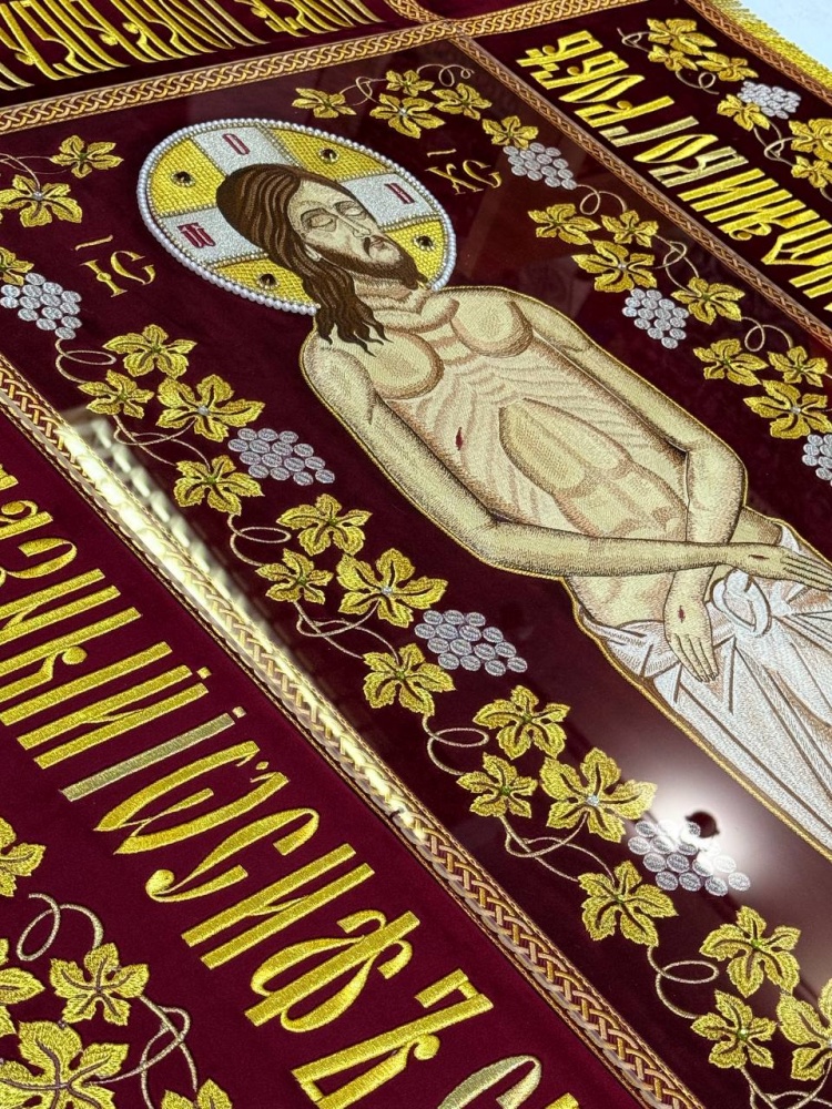 Плащаница Спаситель, средник 99х49, бархат, общий размер 156х105, оргстекло