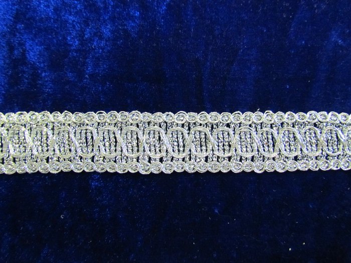 Тесьма серебро 25