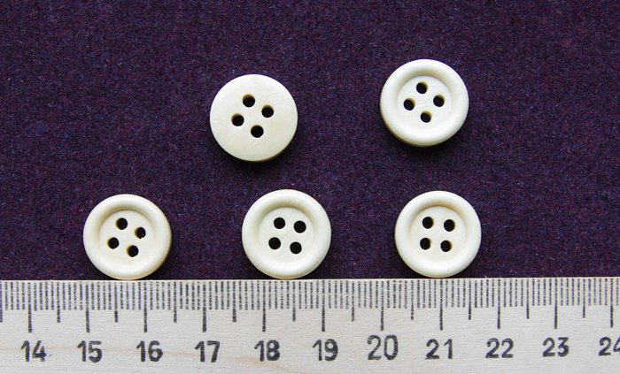 Пуговицы ДЕРЕВО, 15 мм