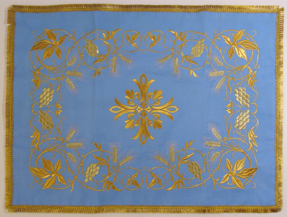Покровцы габардин, голубые золото, серебро, вышитые колосья + виноград